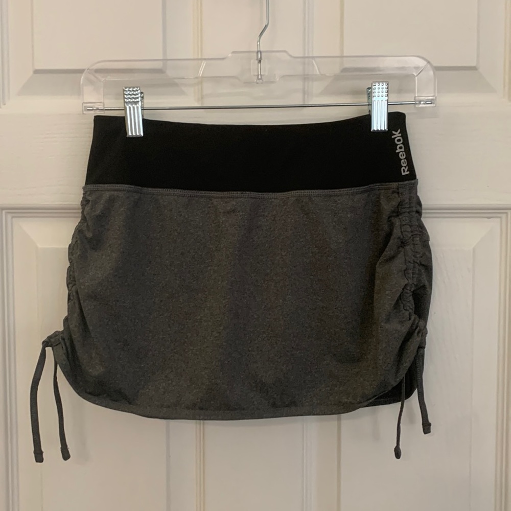 Reebok gray tennis skirts Sz XS